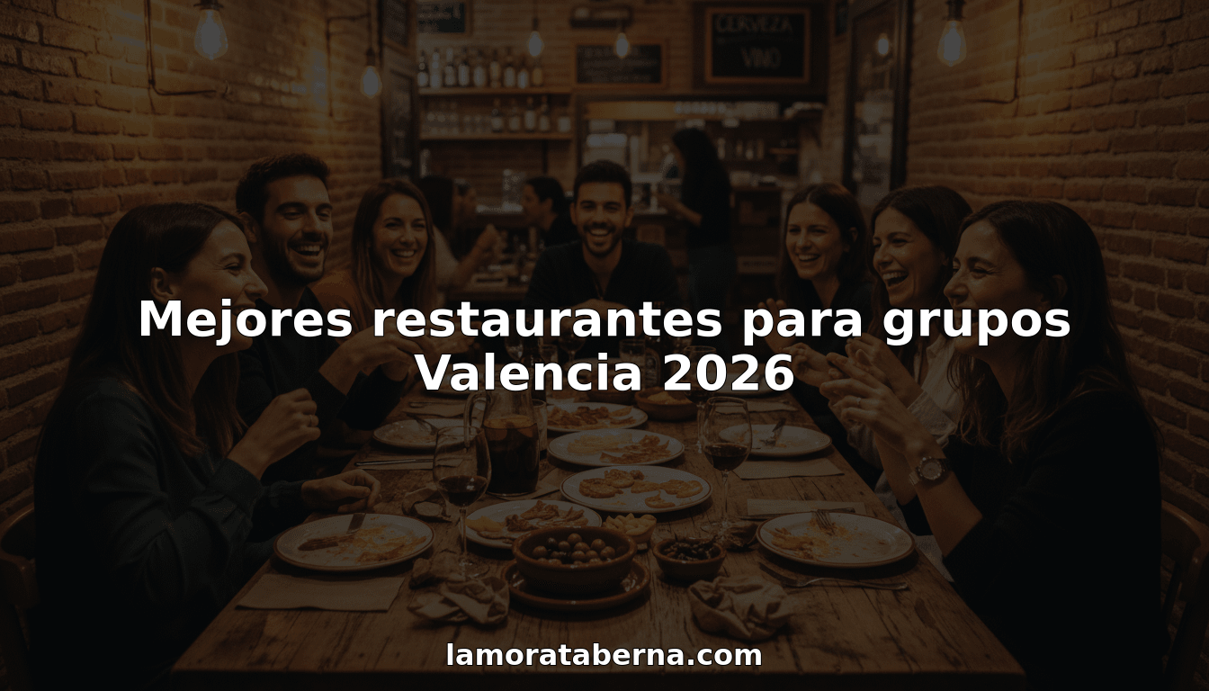 Un grupo de amigos disfruta de unas tapas en un restaurante típico de Valencia.